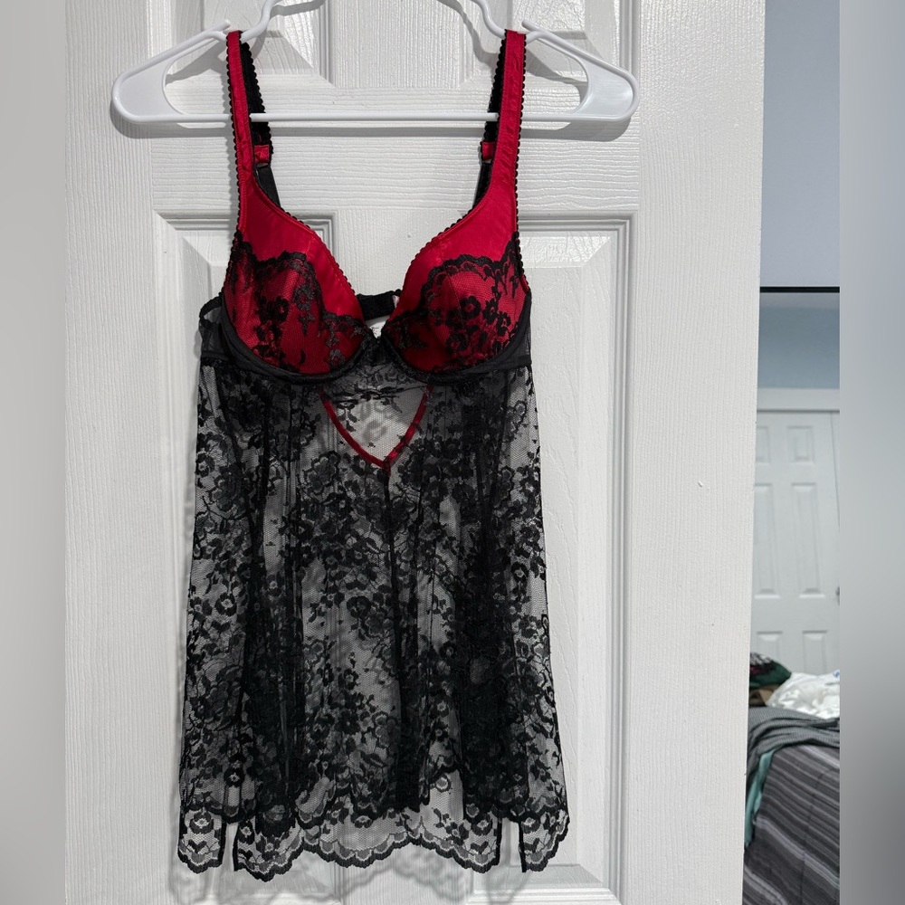 Victoria’s Secret Y2K Red & Black Lace Babydoll Dress
